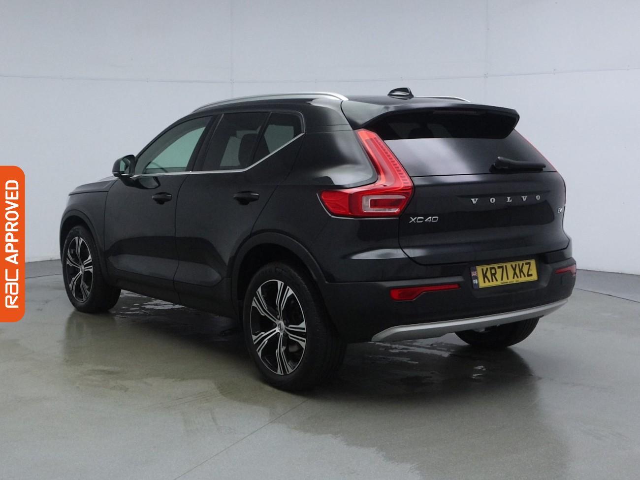 Volvo XC40 view 4