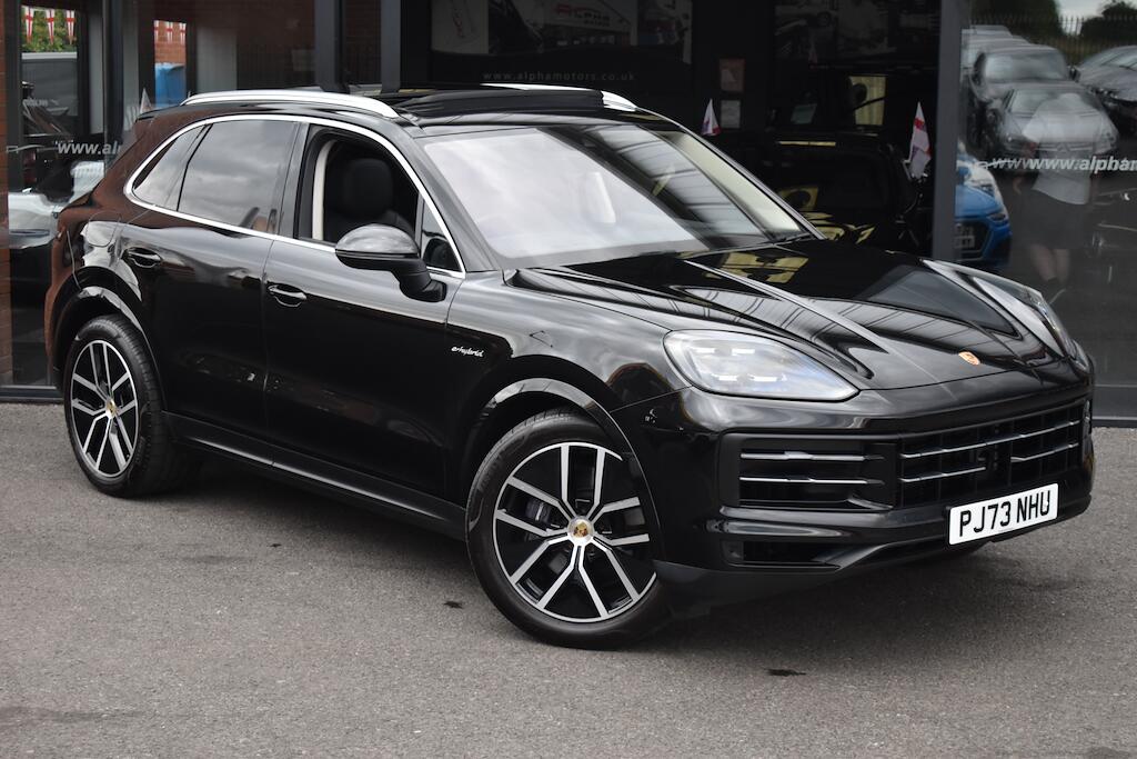 Porsche Cayenne main image