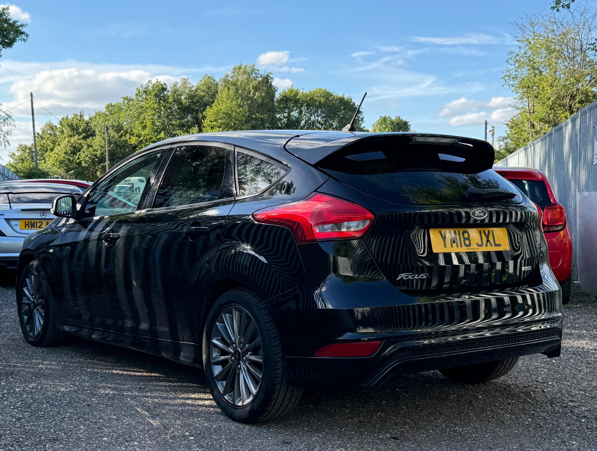 2018 Ford Focus image 4