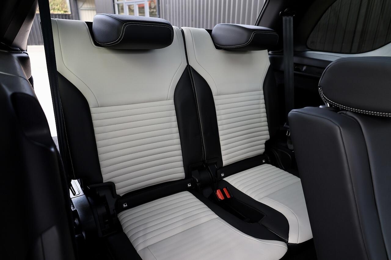 Land Rover Discovery 3 view 34