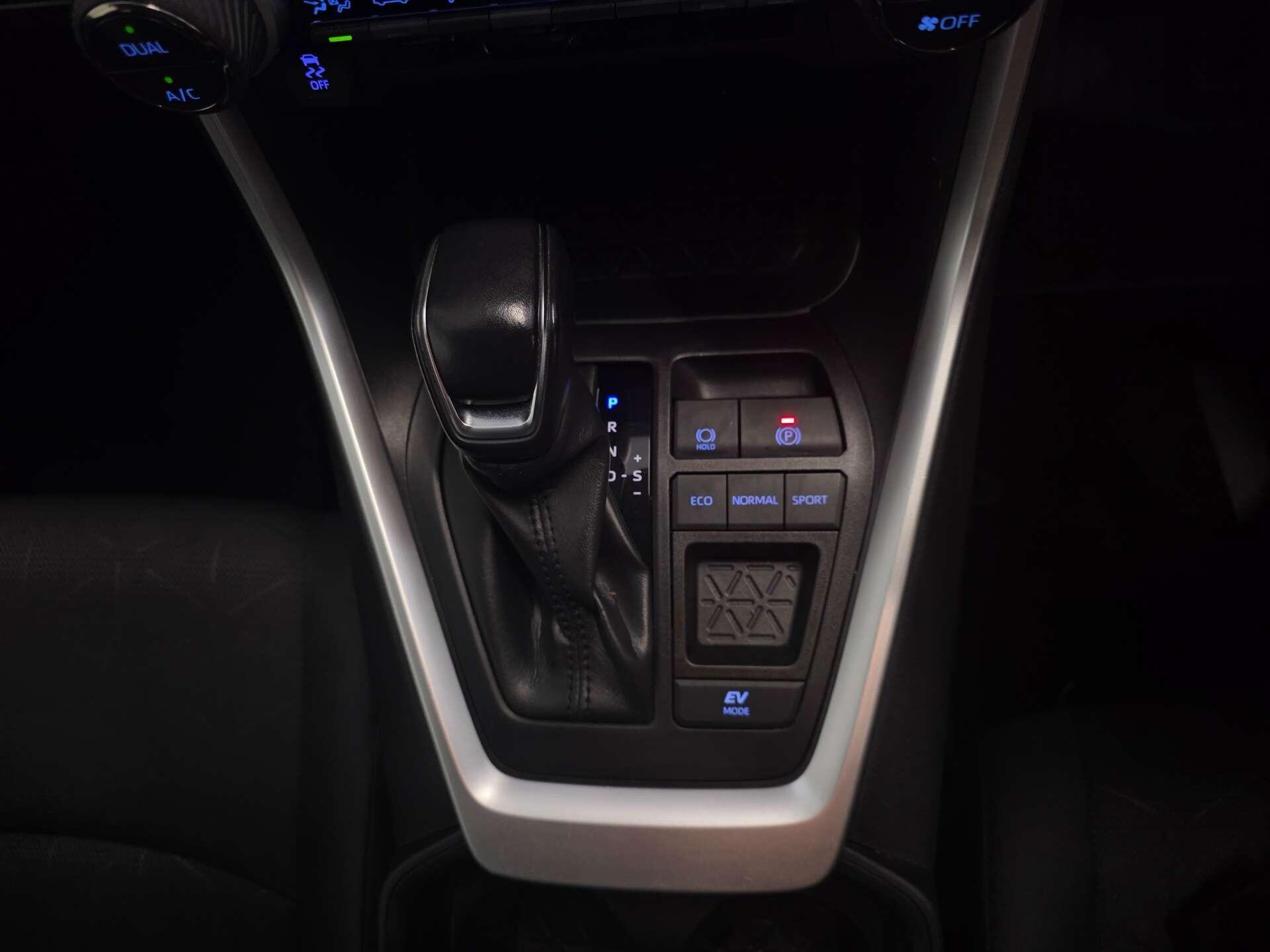 Toyota Rav4 view 22