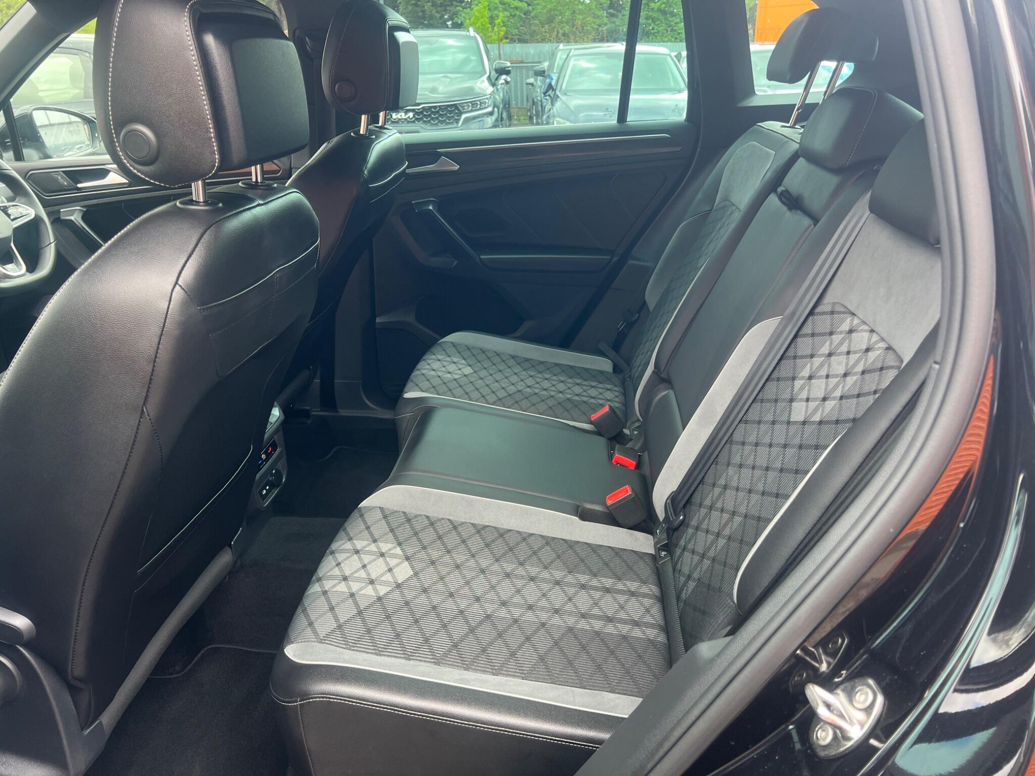Volkswagen Tiguan view 20