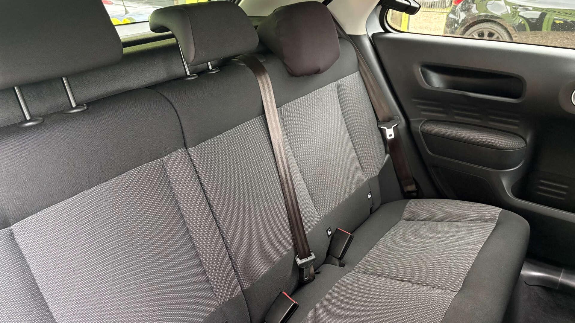 Citroen C4 Cactus view 9