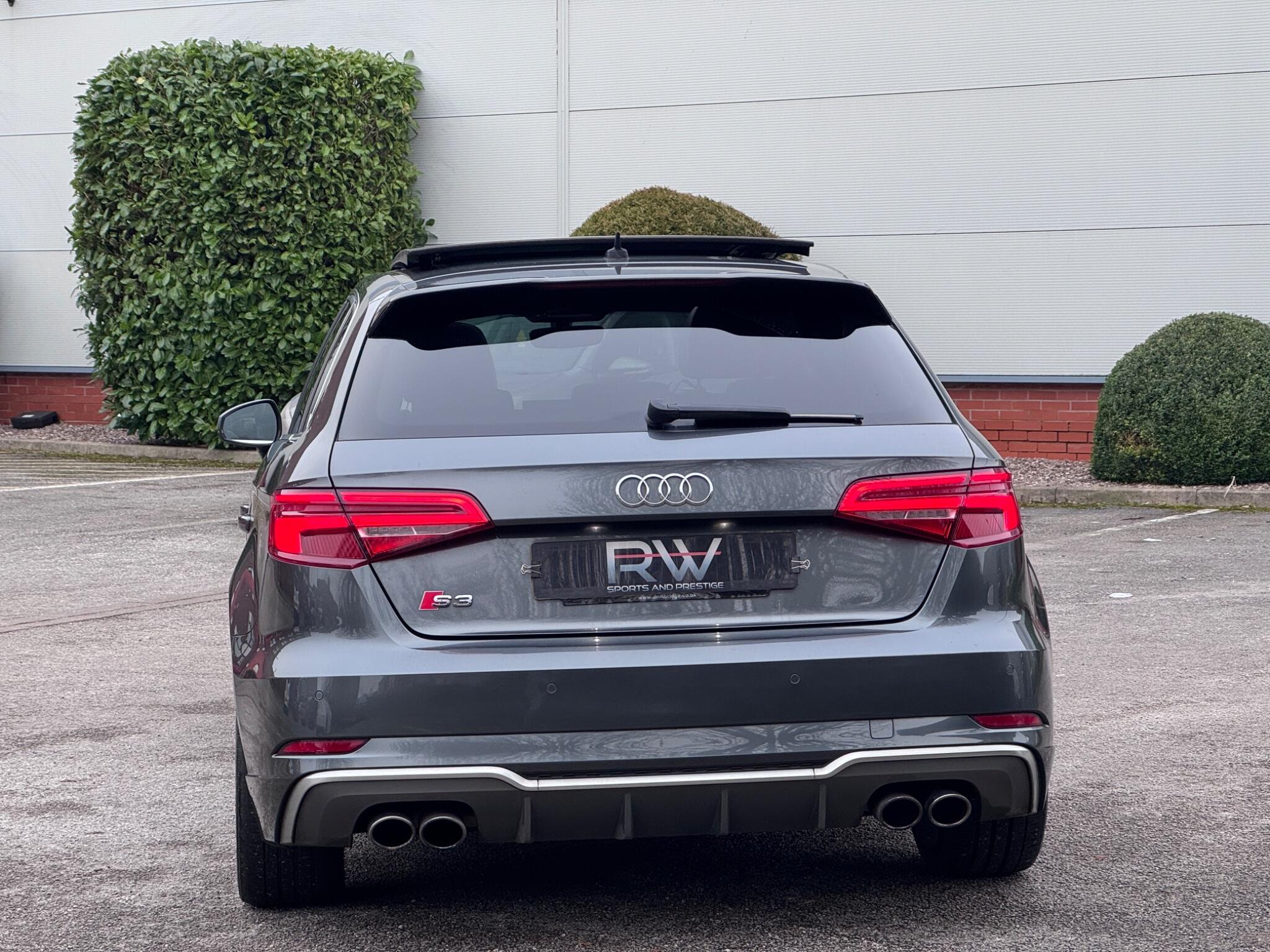 Audi S3 view 24