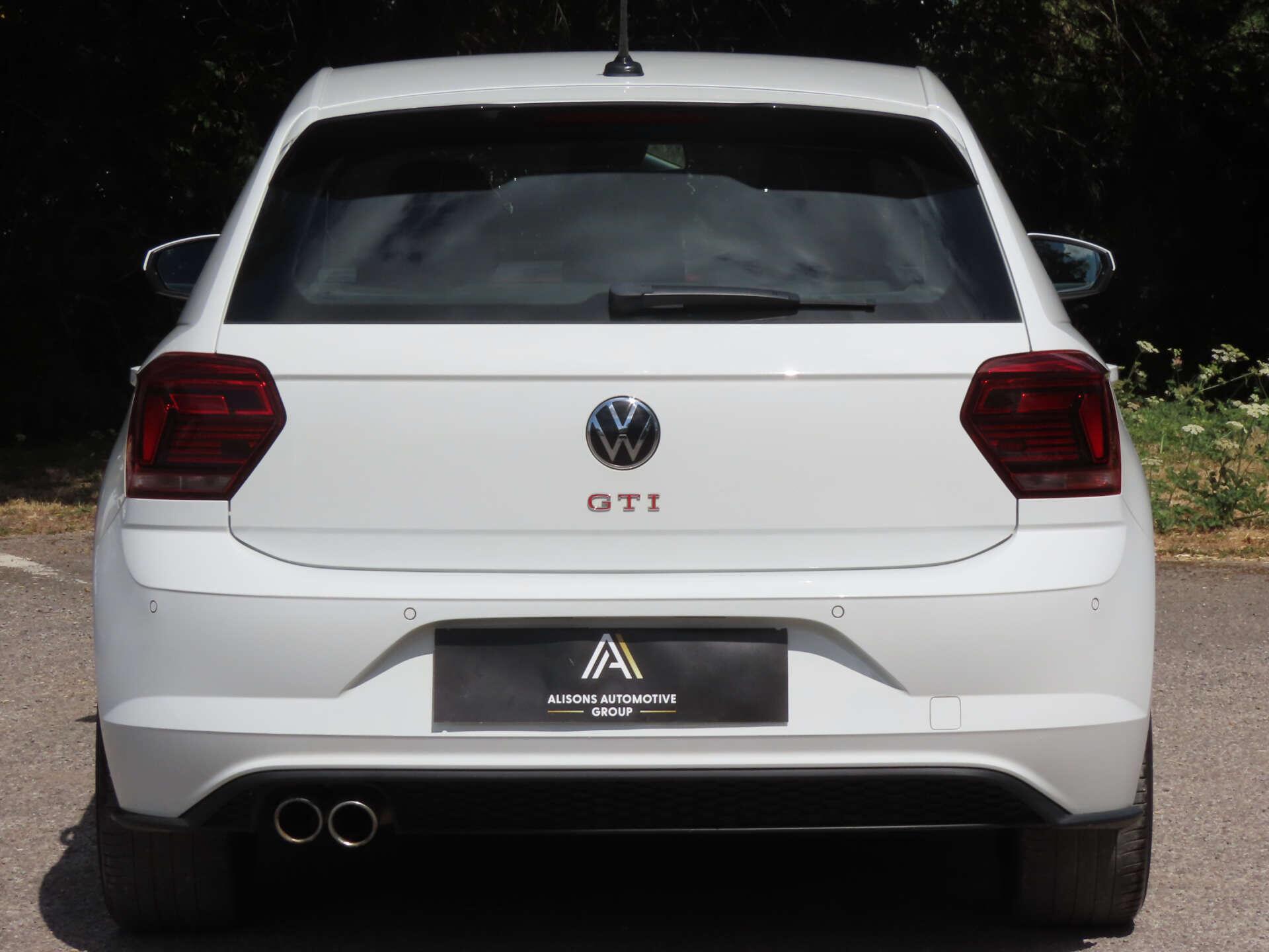 Volkswagen Polo view 5