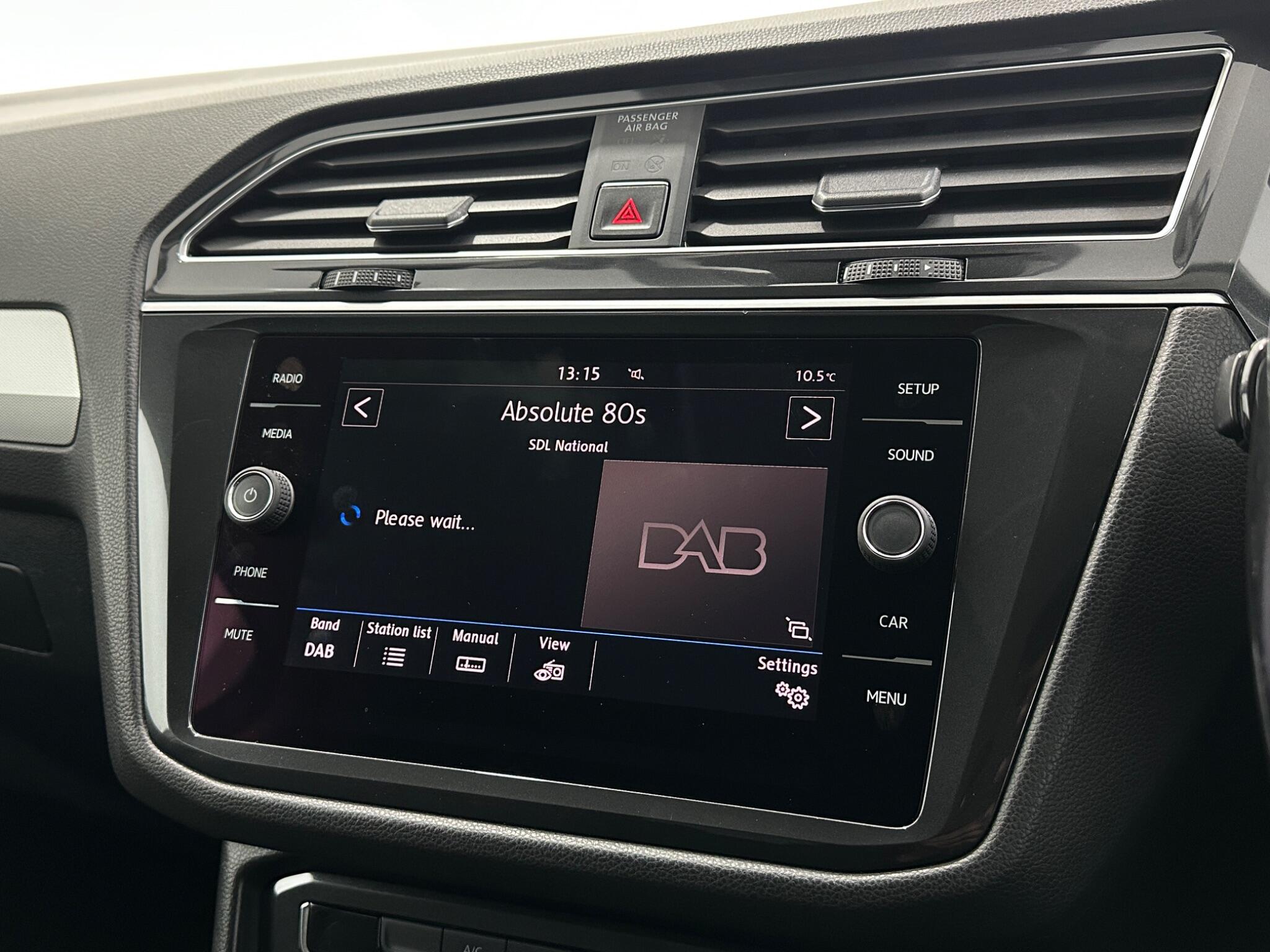 Volkswagen Tiguan view 21