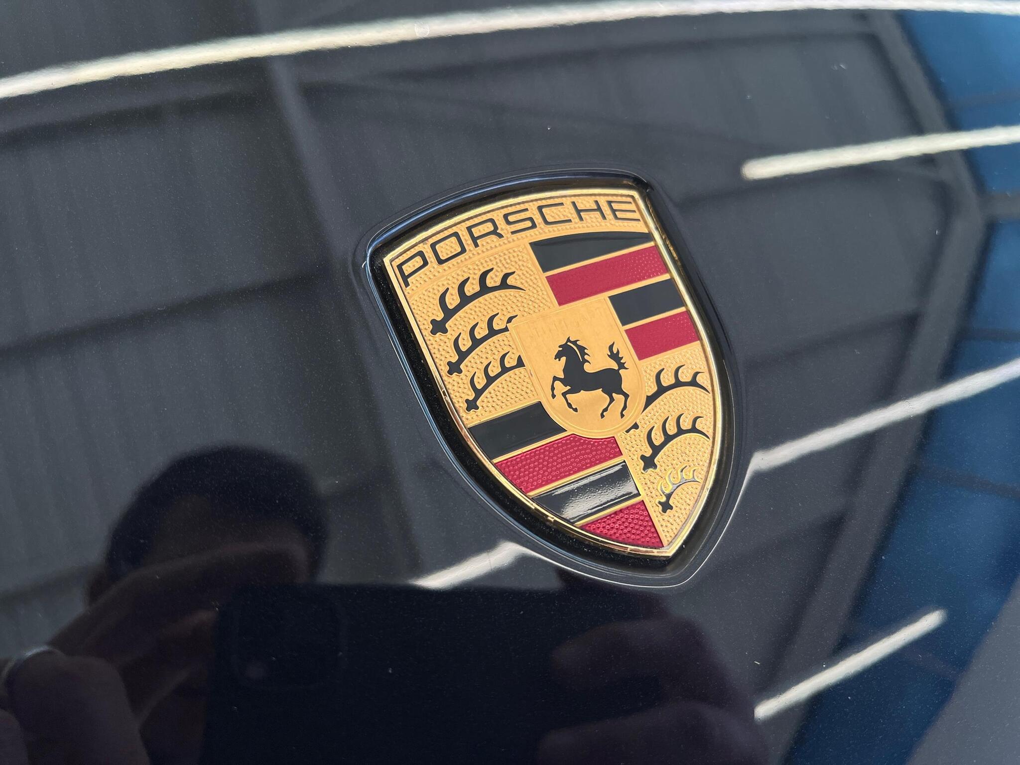 Porsche Taycan view 40