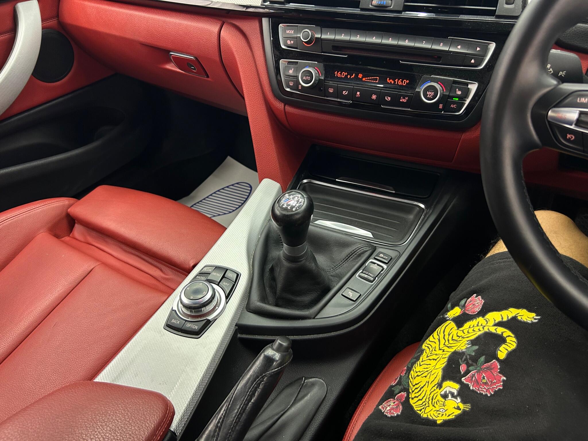 BMW 4 Series view 9