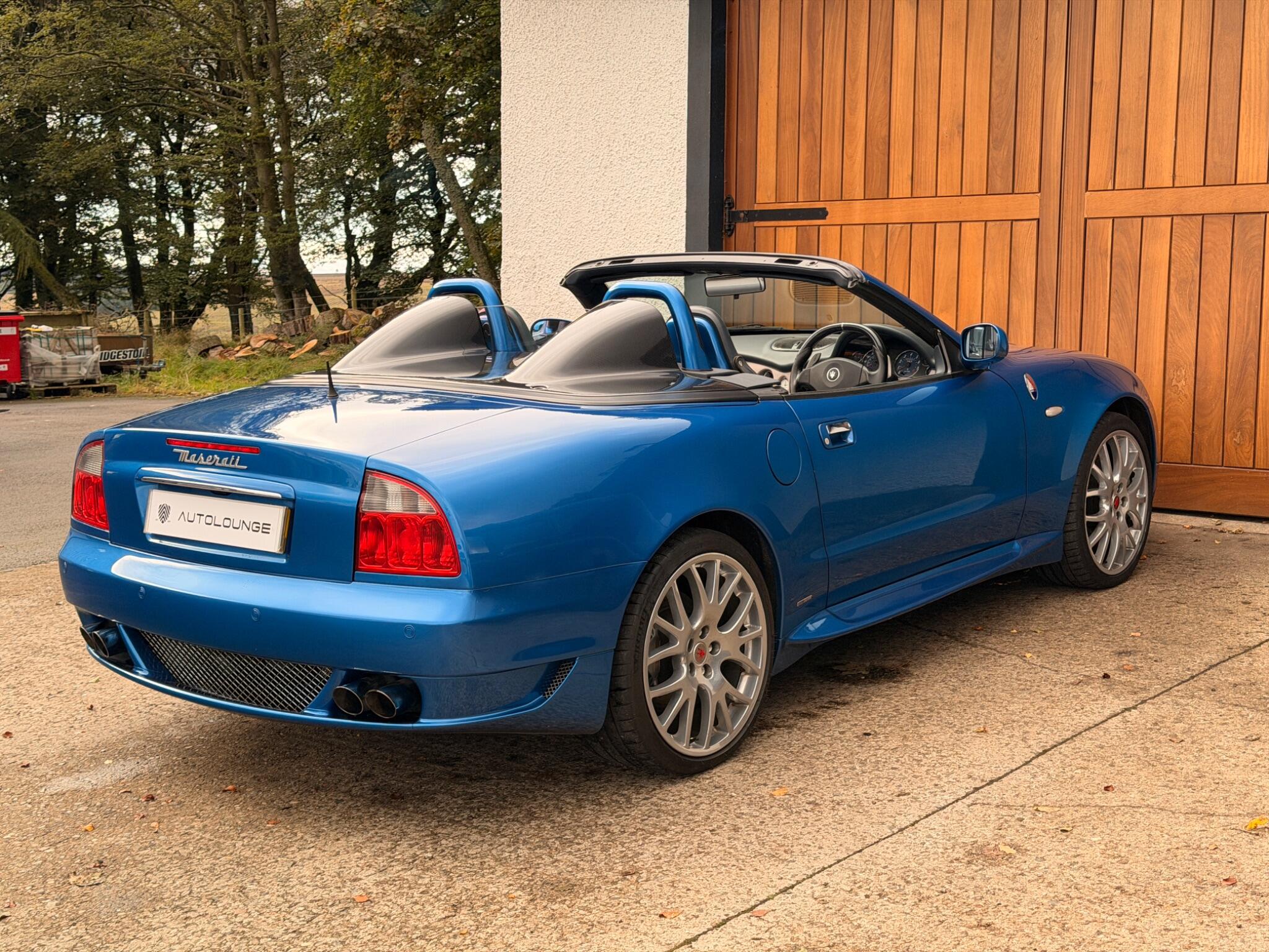 Maserati Spyder view 11