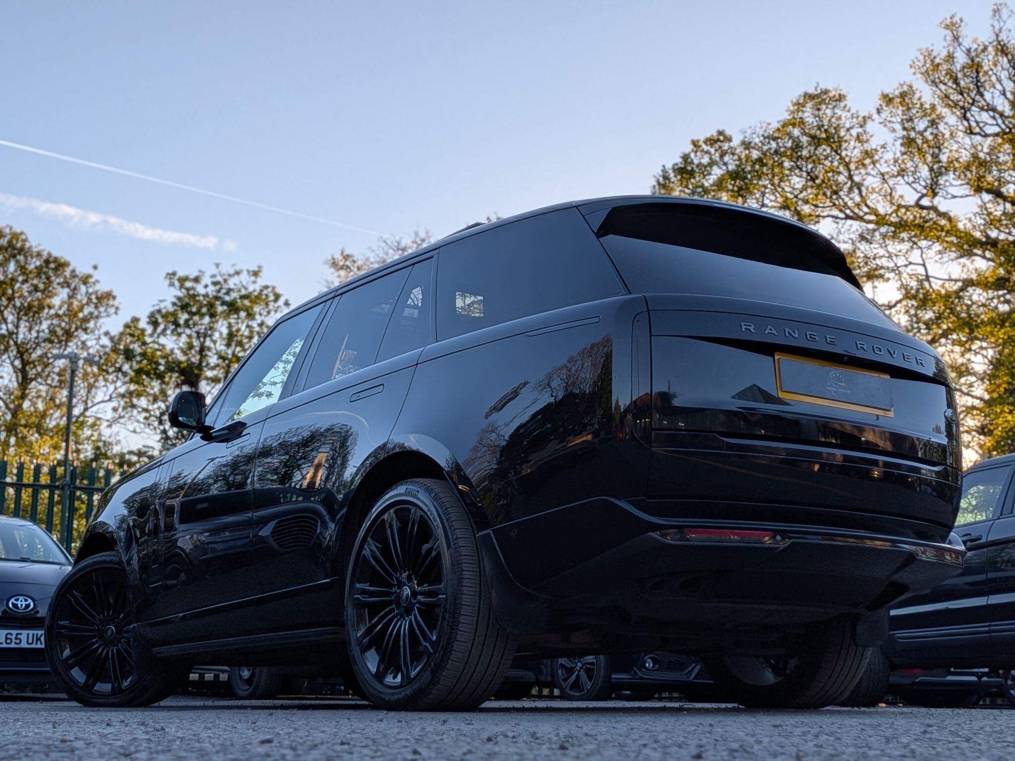 Land Rover Range Rover view 10