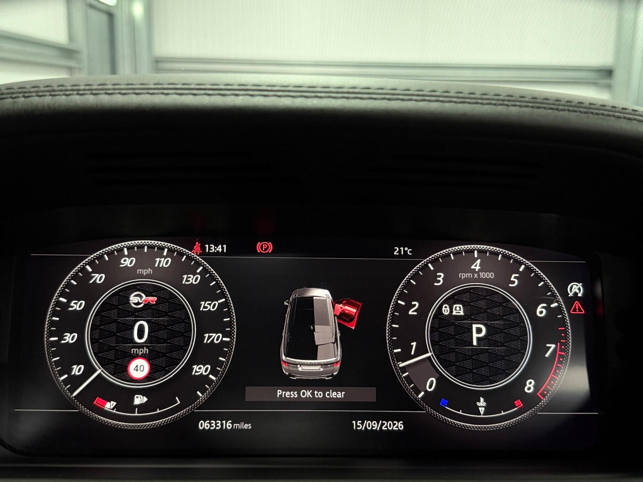 Land Rover Range Rover Sport view 40