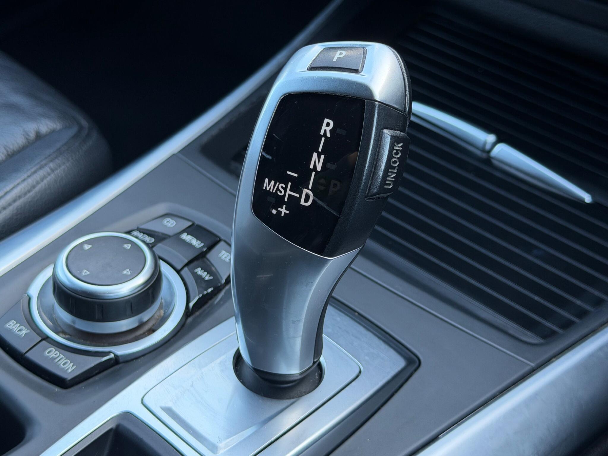 BMW X5 view 39