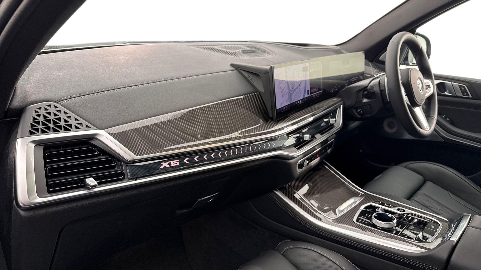 BMW X5 view 7