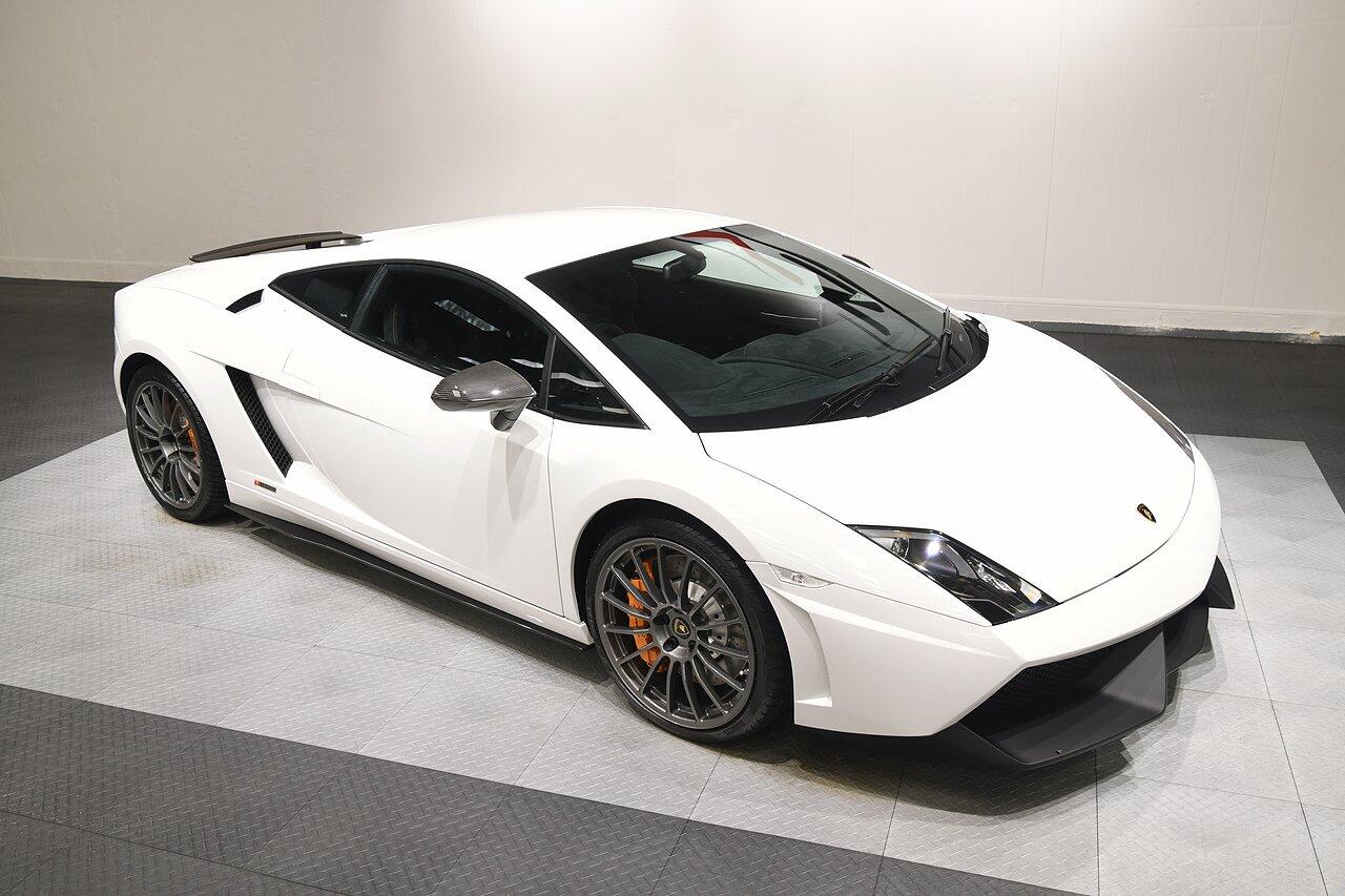 Lamborghini Gallardo view 27