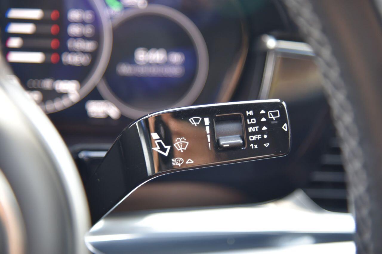 Porsche Panamera view 36