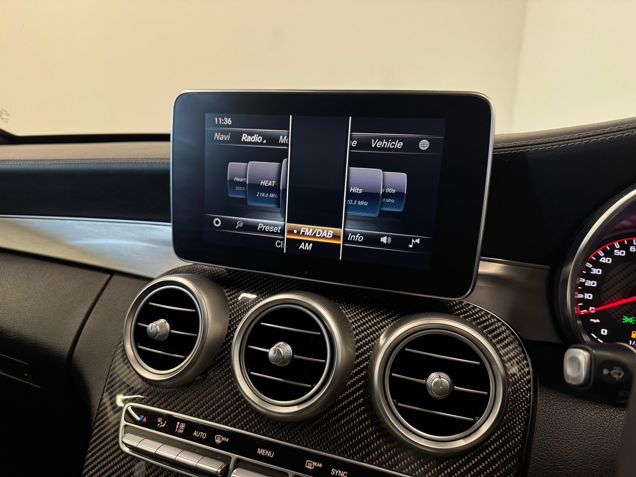 Mercedes-Benz C-Class view 21