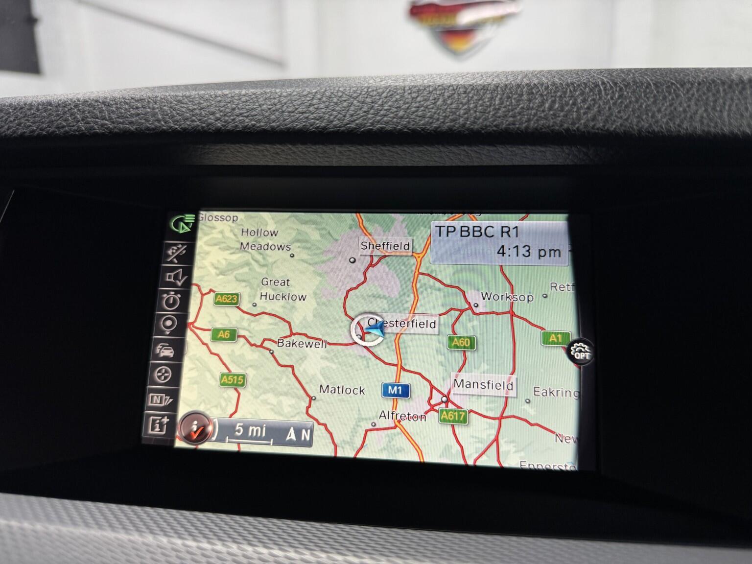 BMW 5 Series view 16
