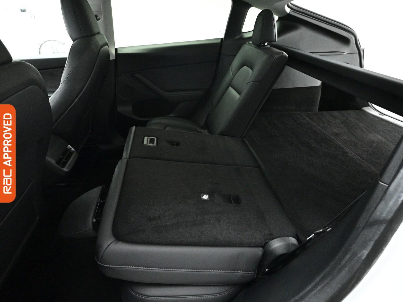 Tesla Model Y view 26