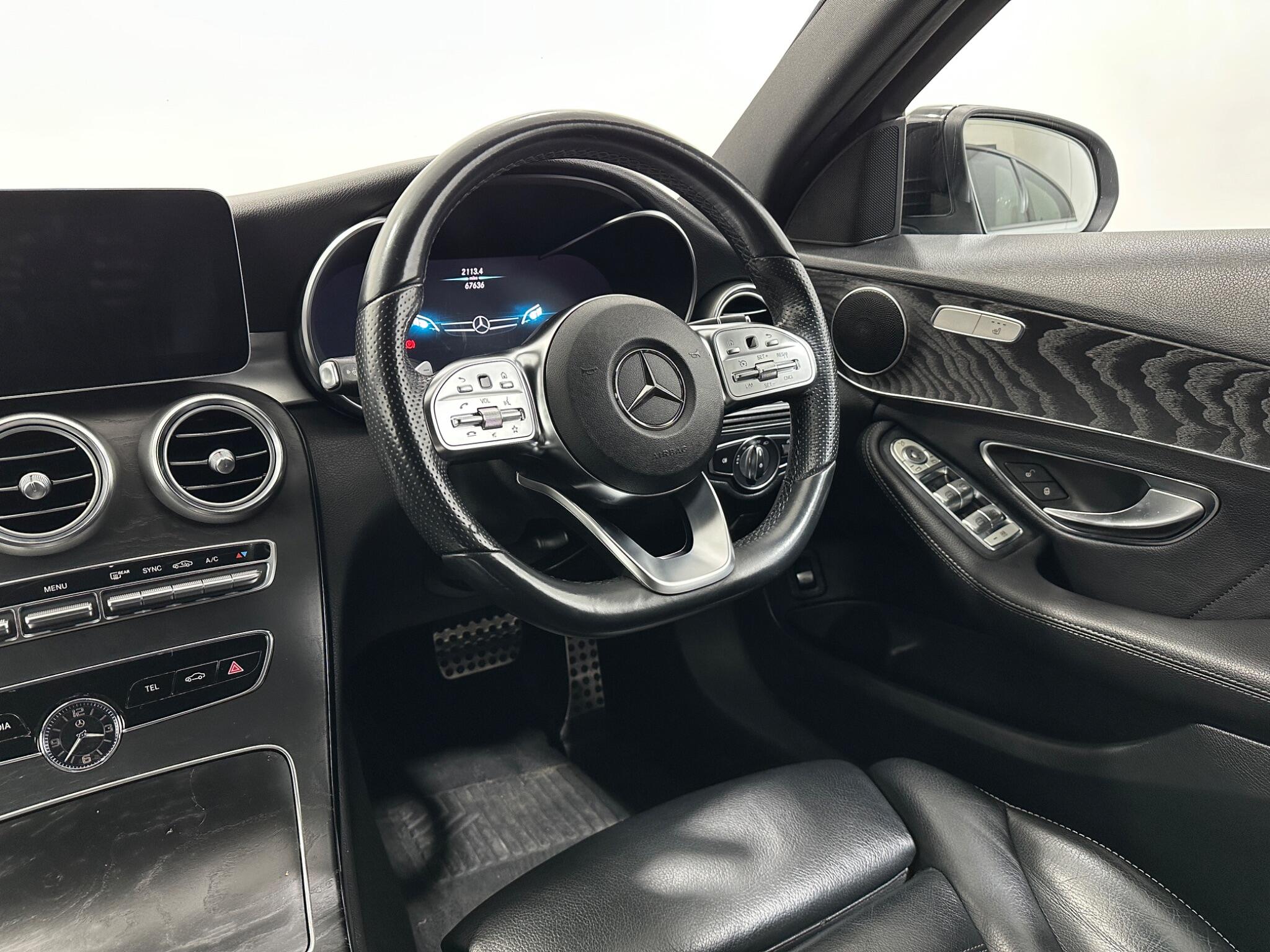 Mercedes-Benz C-Class view 12