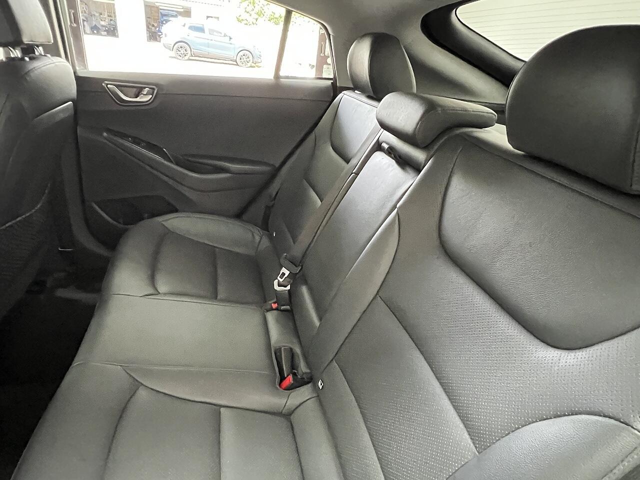 Hyundai Ioniq view 18