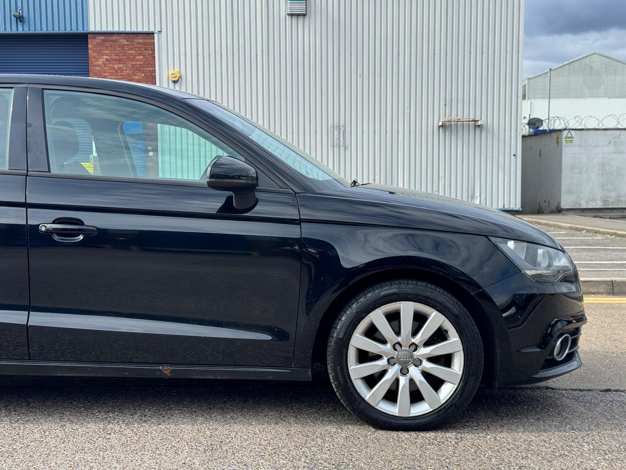 Audi A1 view 16