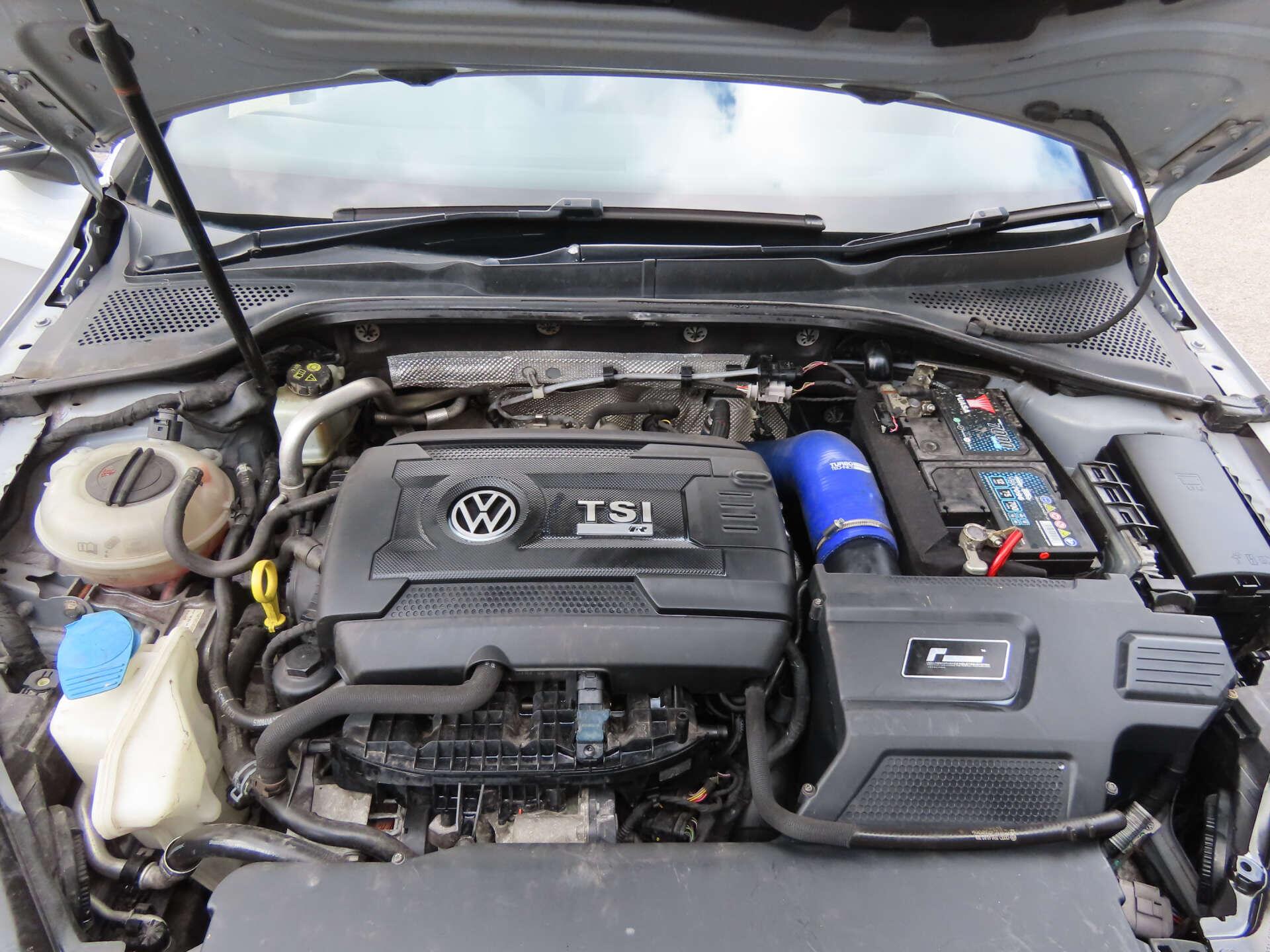 Volkswagen Golf view 8