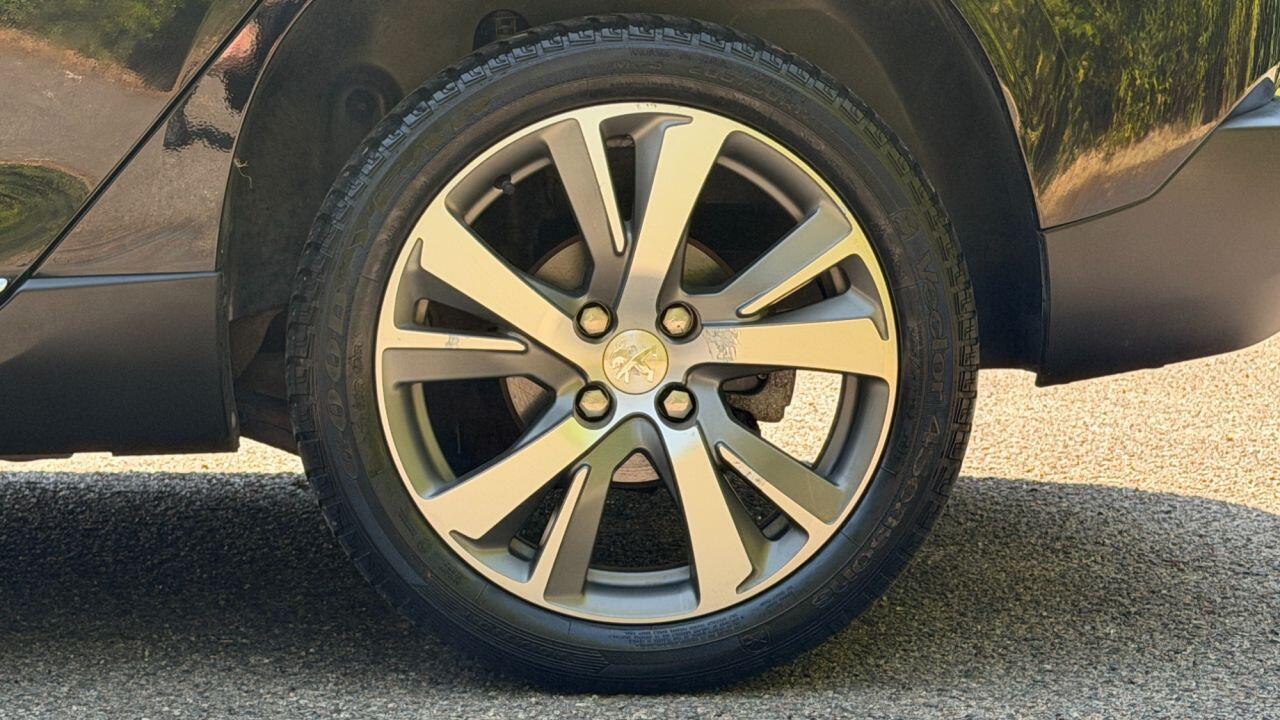 Peugeot 2008 view 38