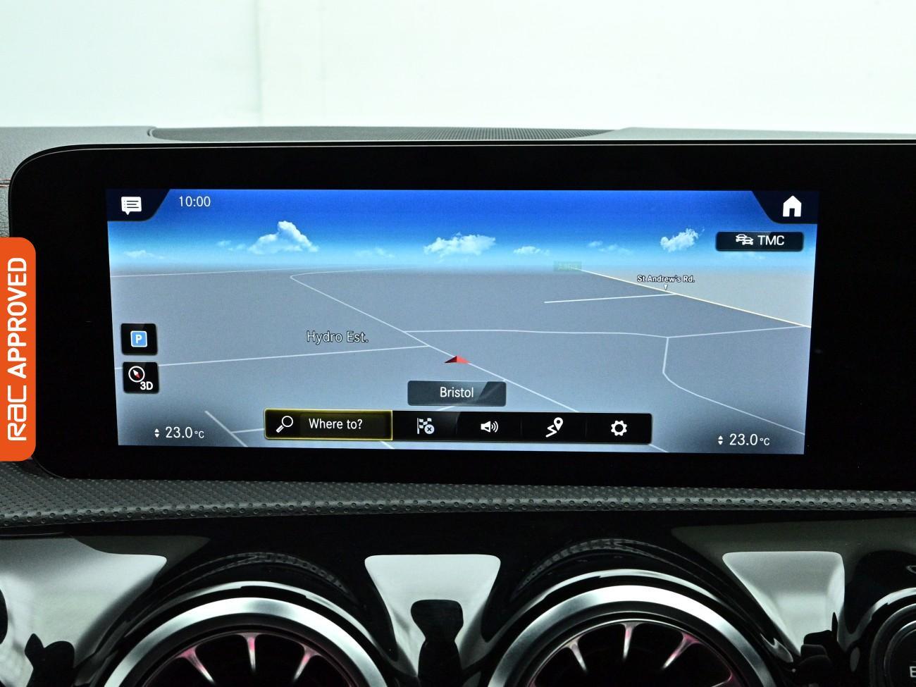 Mercedes-Benz Cla view 3