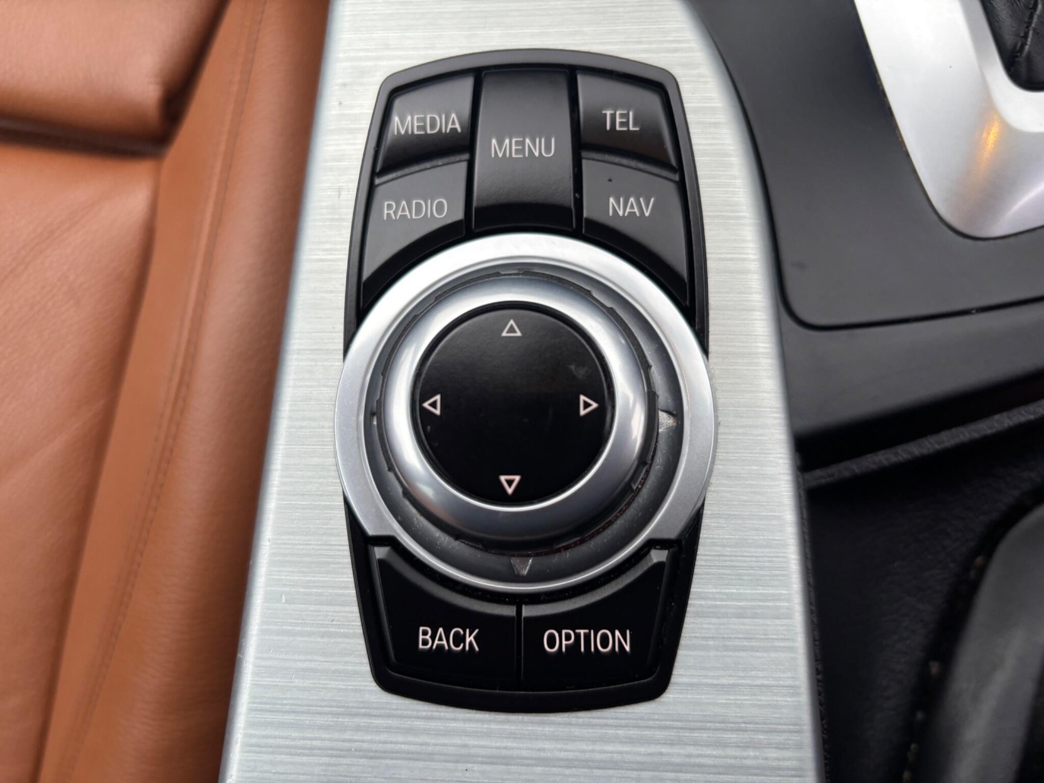 BMW 3 Series view 28