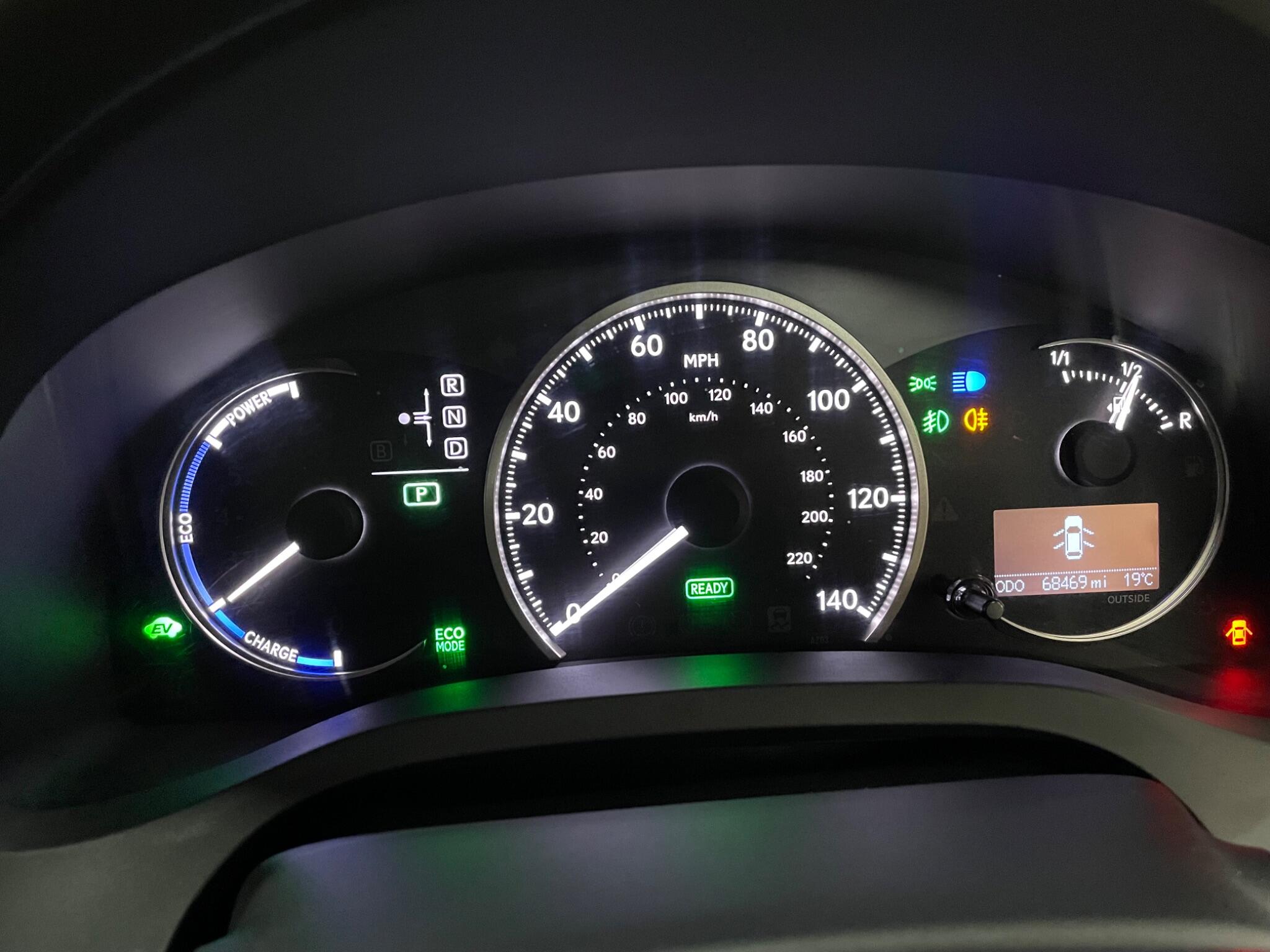 Lexus CT view 12