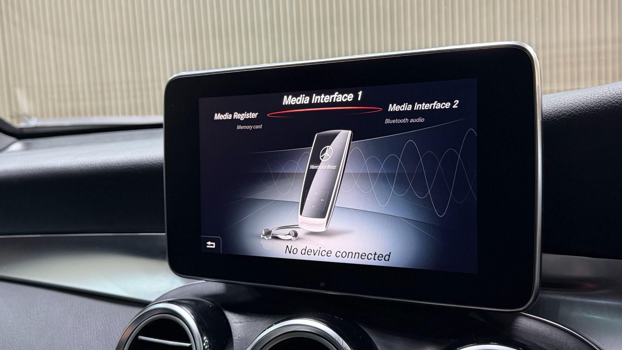Mercedes-Benz GLC view 24