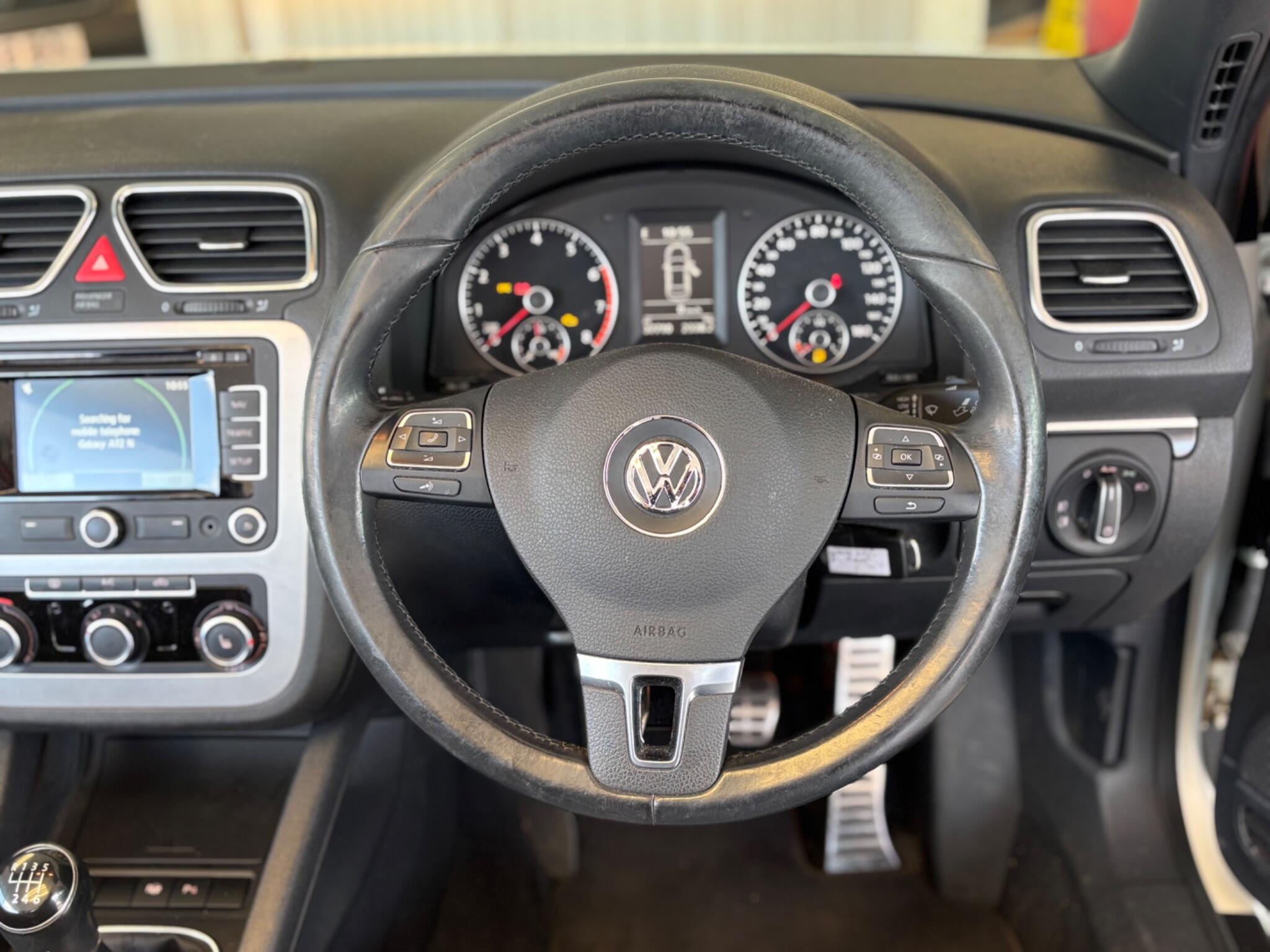 Volkswagen Eos view 30