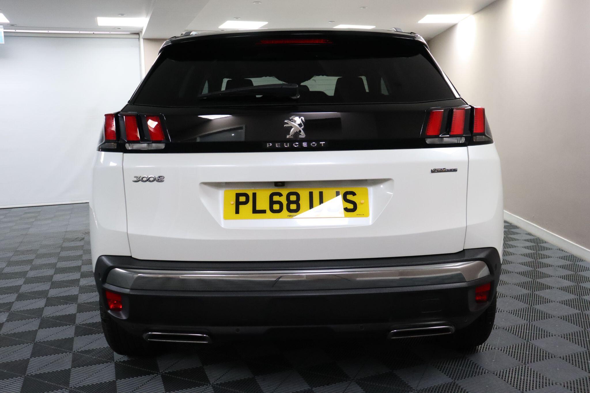 Peugeot 3008 view 8
