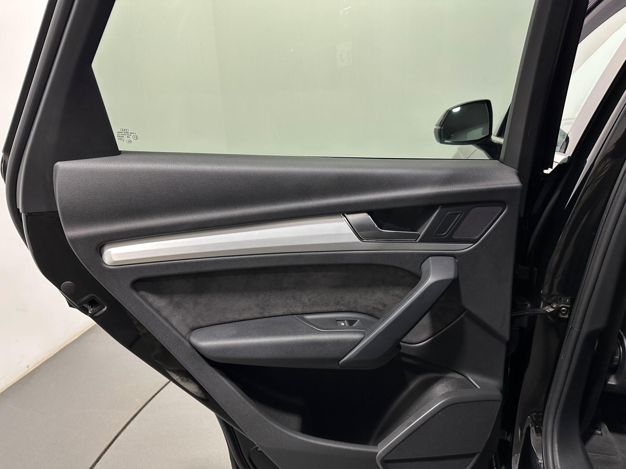 Audi Q5 view 41
