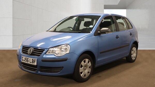 Volkswagen Polo view 4