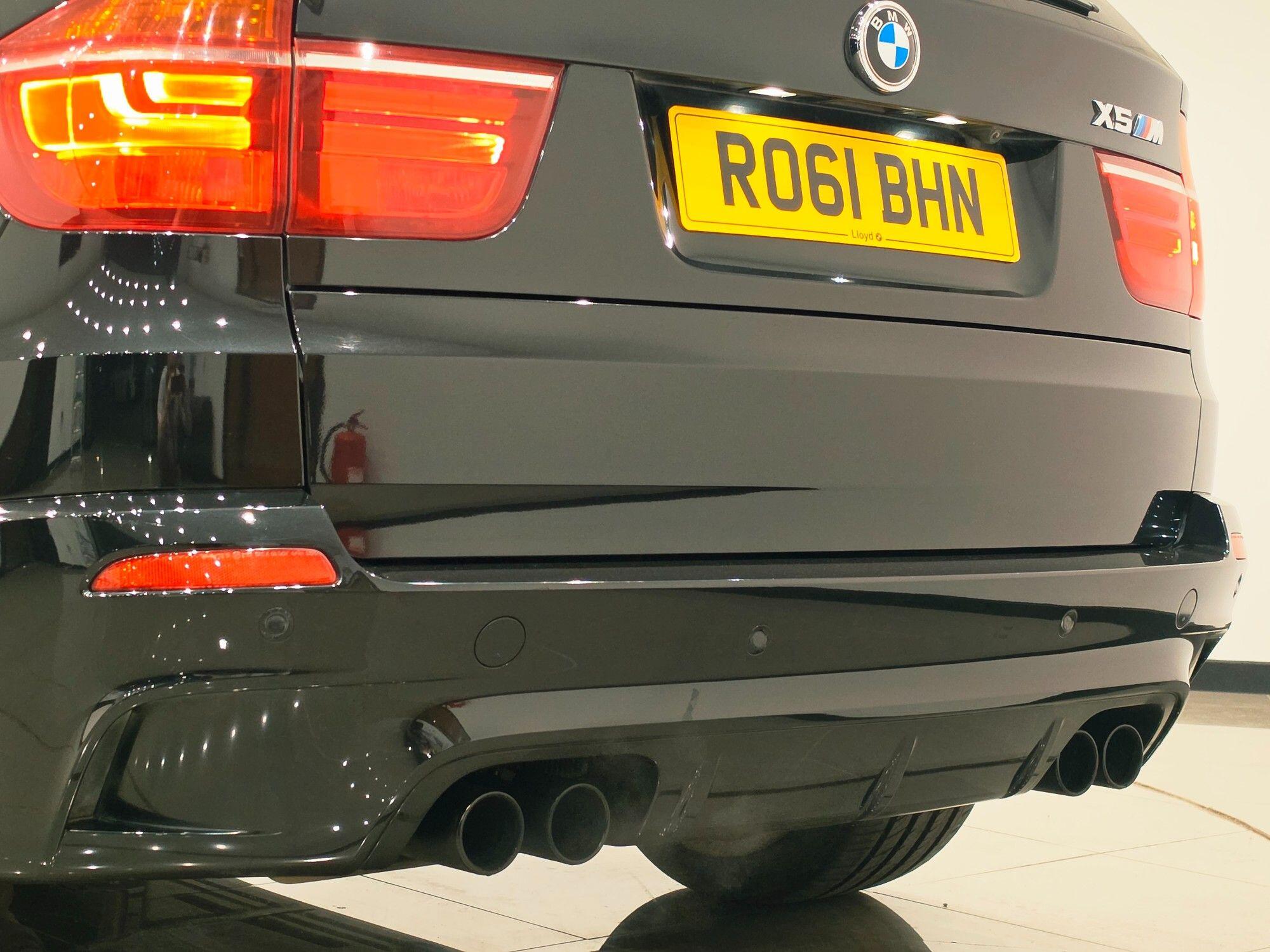BMW X5 M view 16