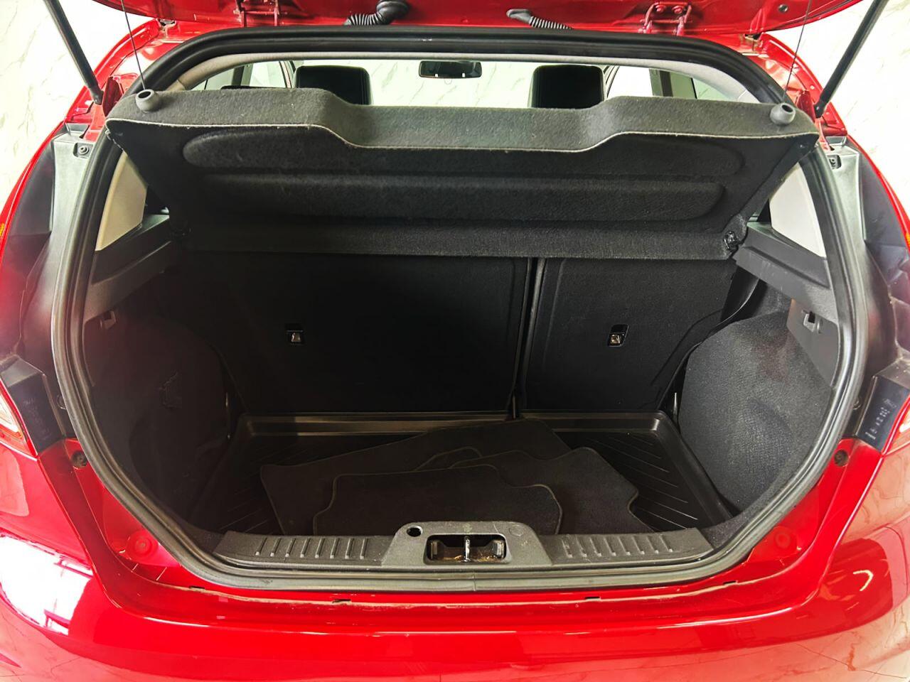 Ford Fiesta view 21