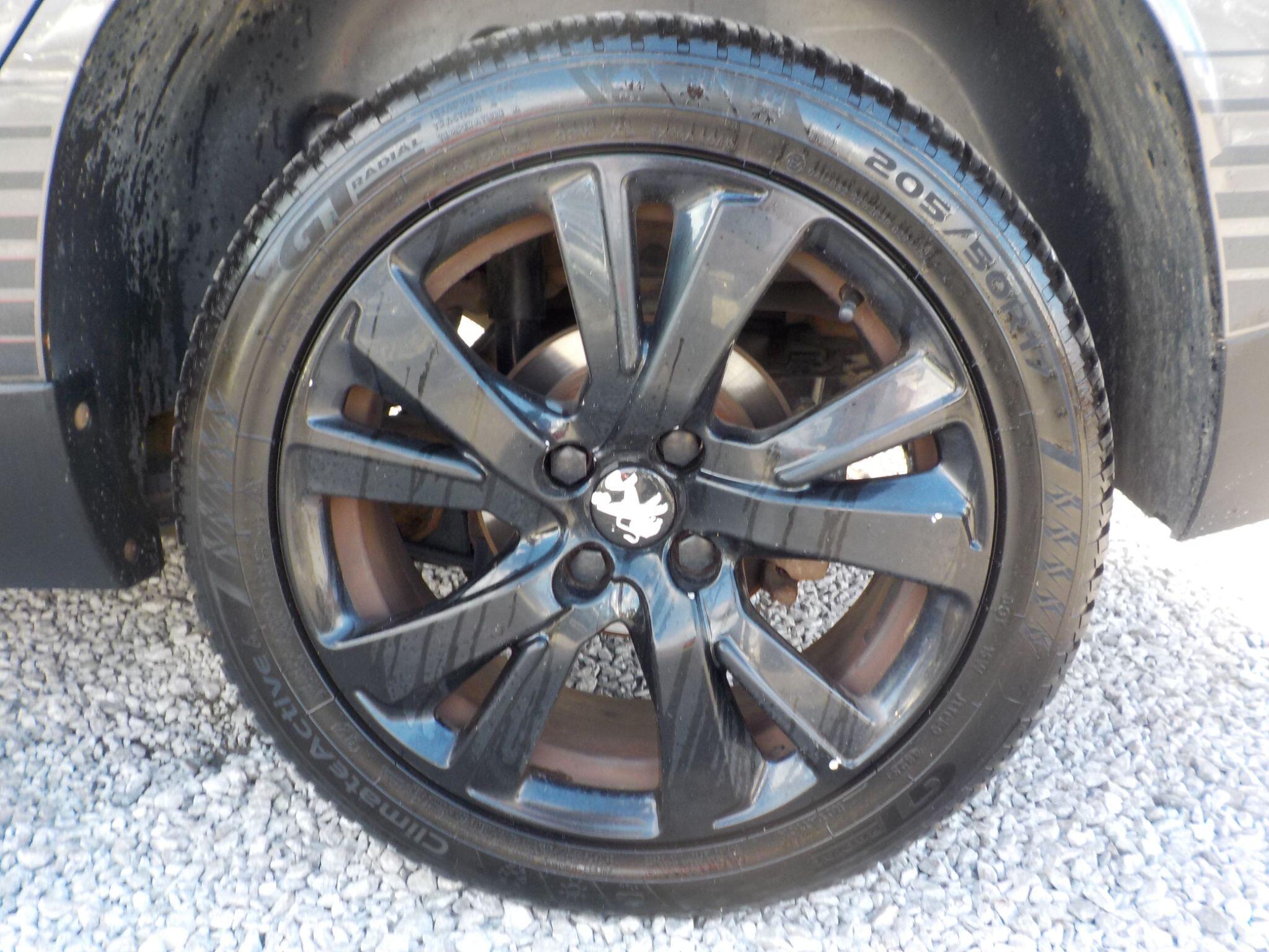 Peugeot 2008 1.6 BlueHDi Urban Cross Euro 6 (s/s) 5dr