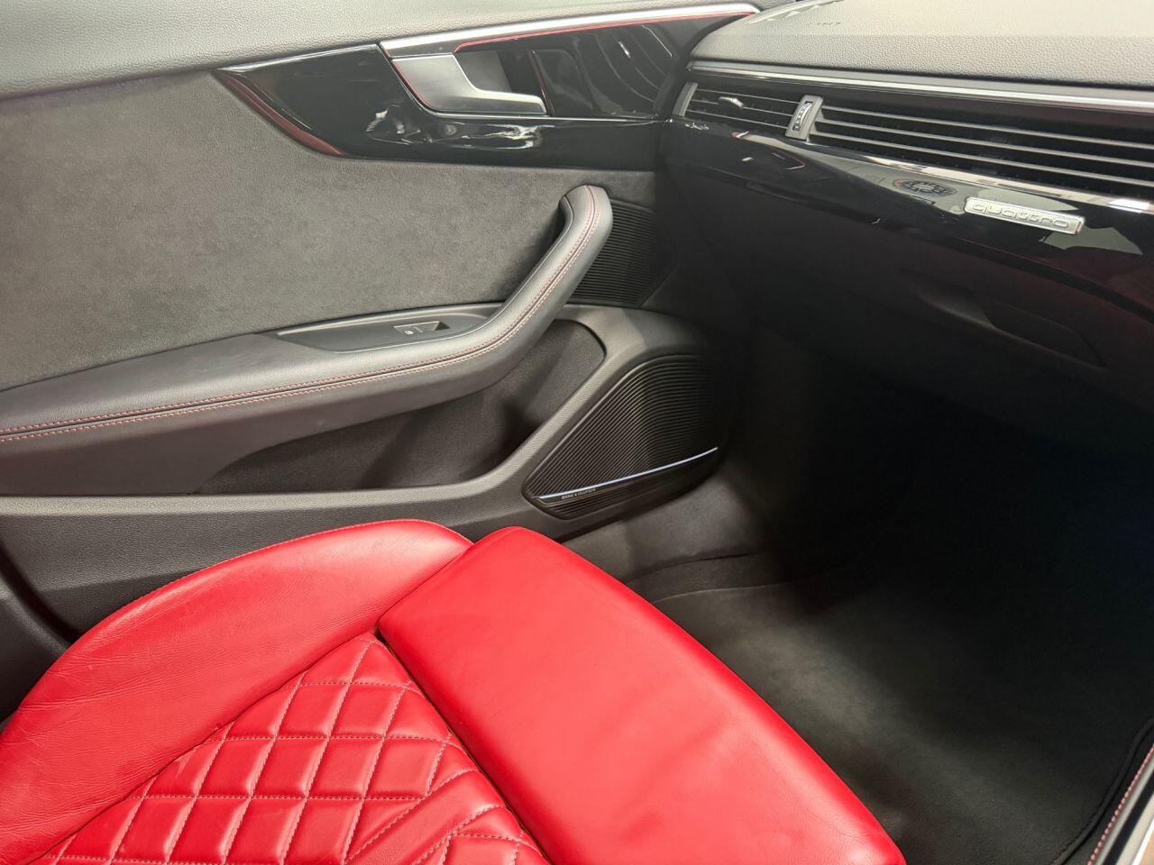 Audi S5 view 42