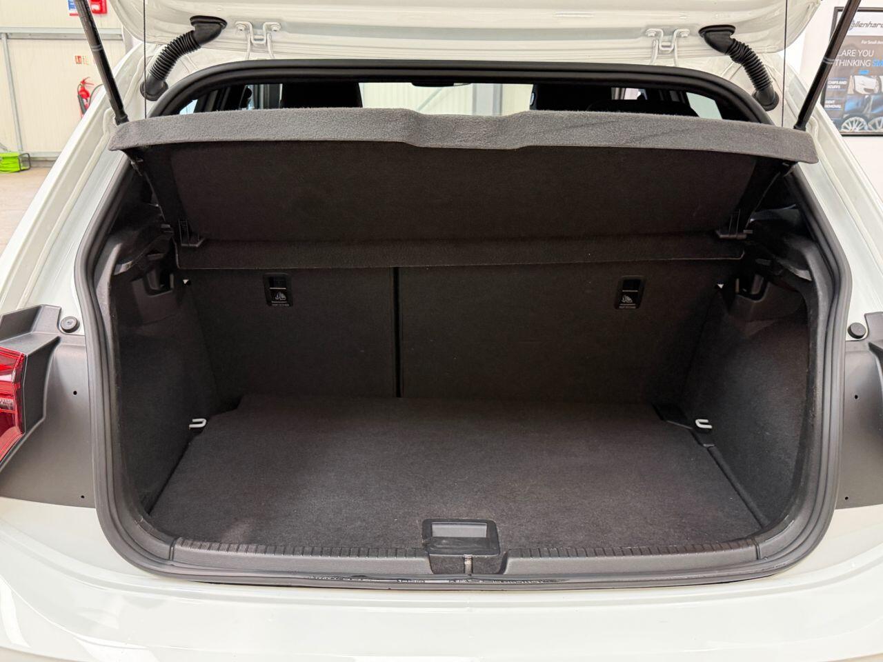 Volkswagen Polo view 43