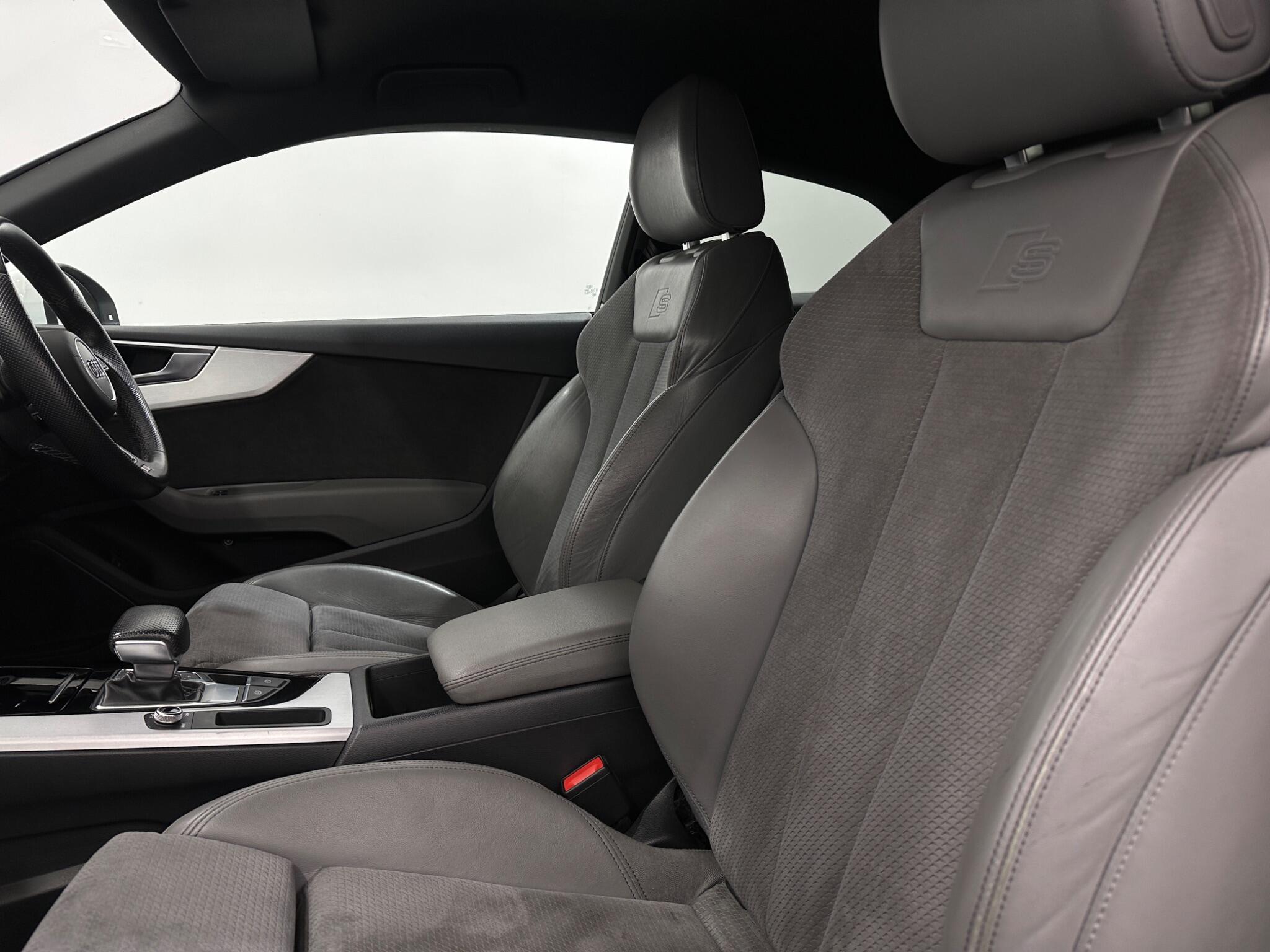 Audi A5 view 34