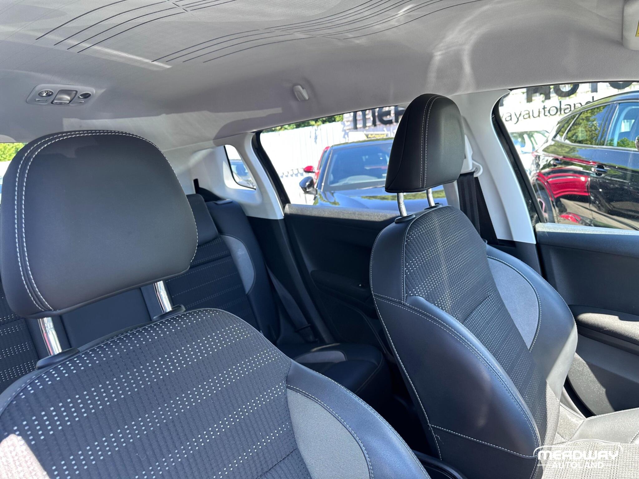 Peugeot 2008 view 23