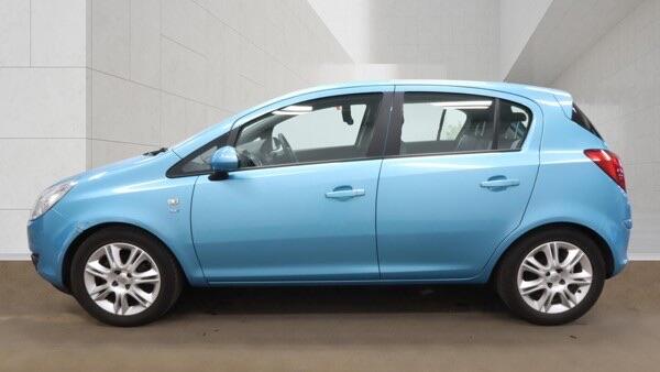 Vauxhall Corsa view 4