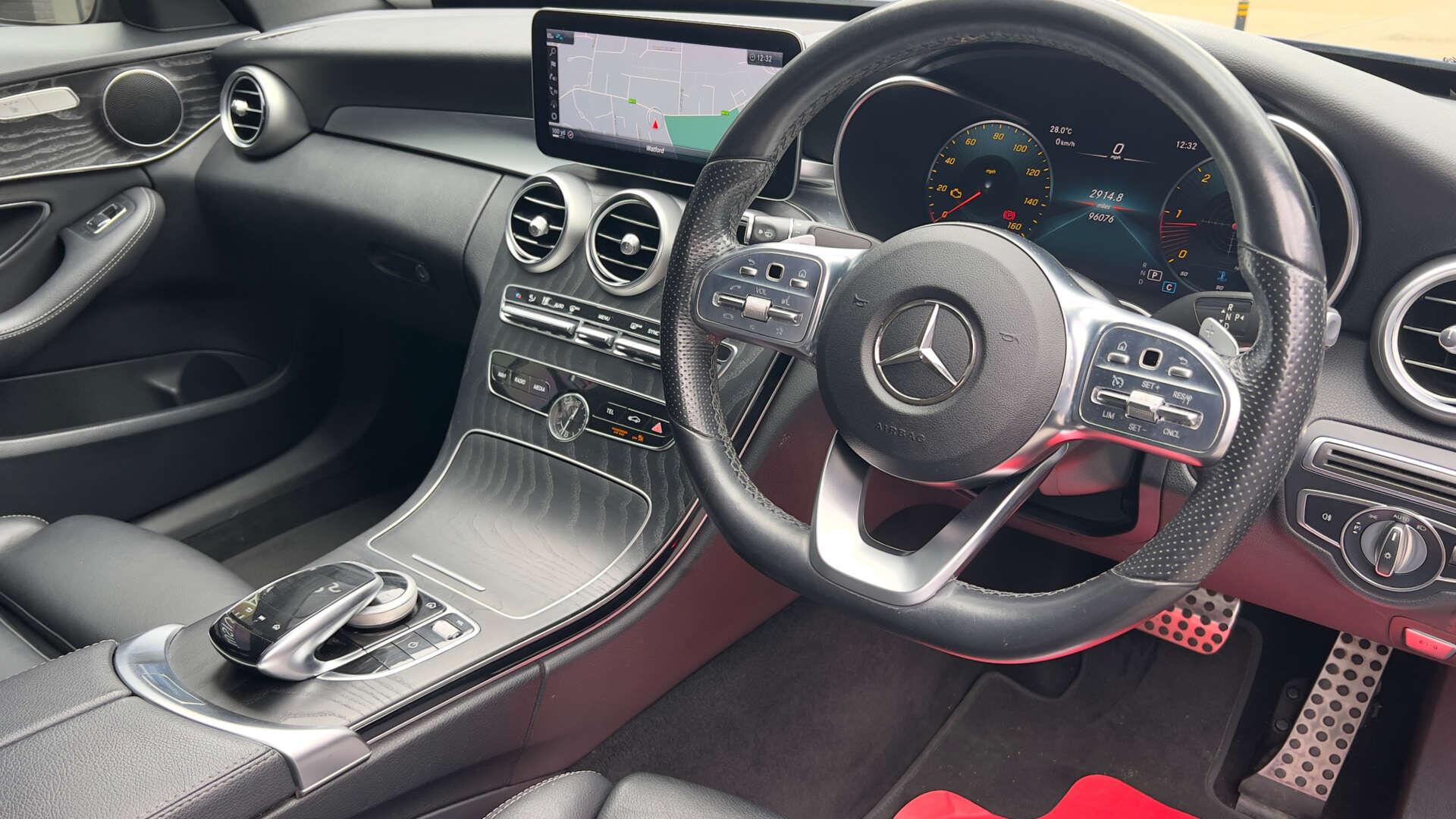Mercedes-Benz C Class view 4