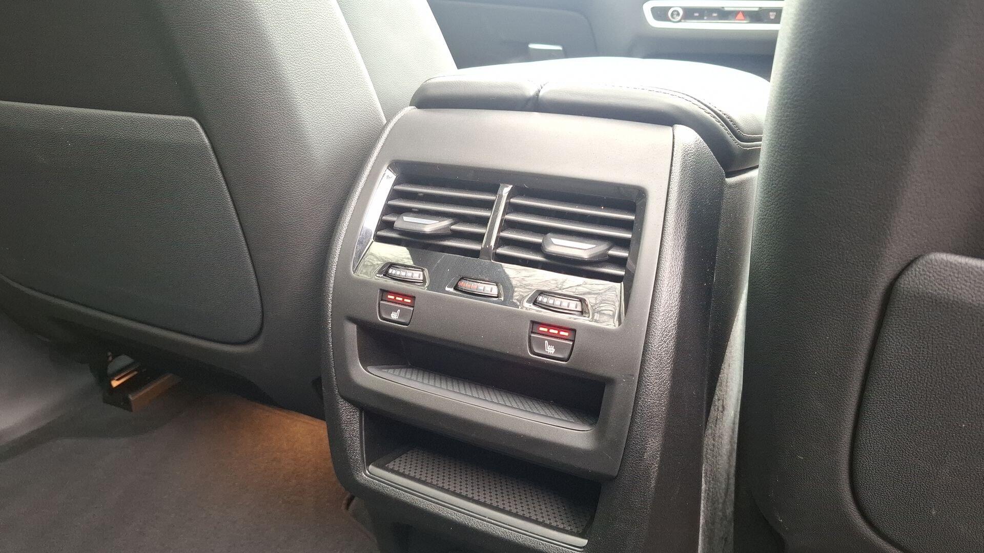 BMW X5 view 29