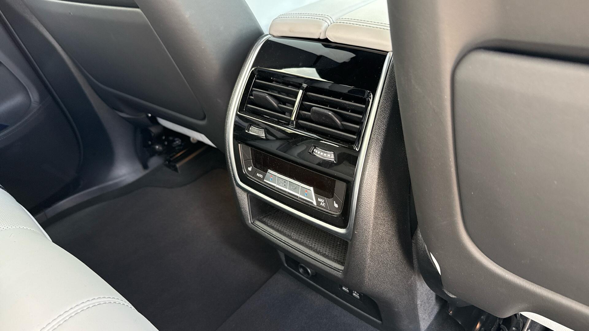 BMW X5 M view 26