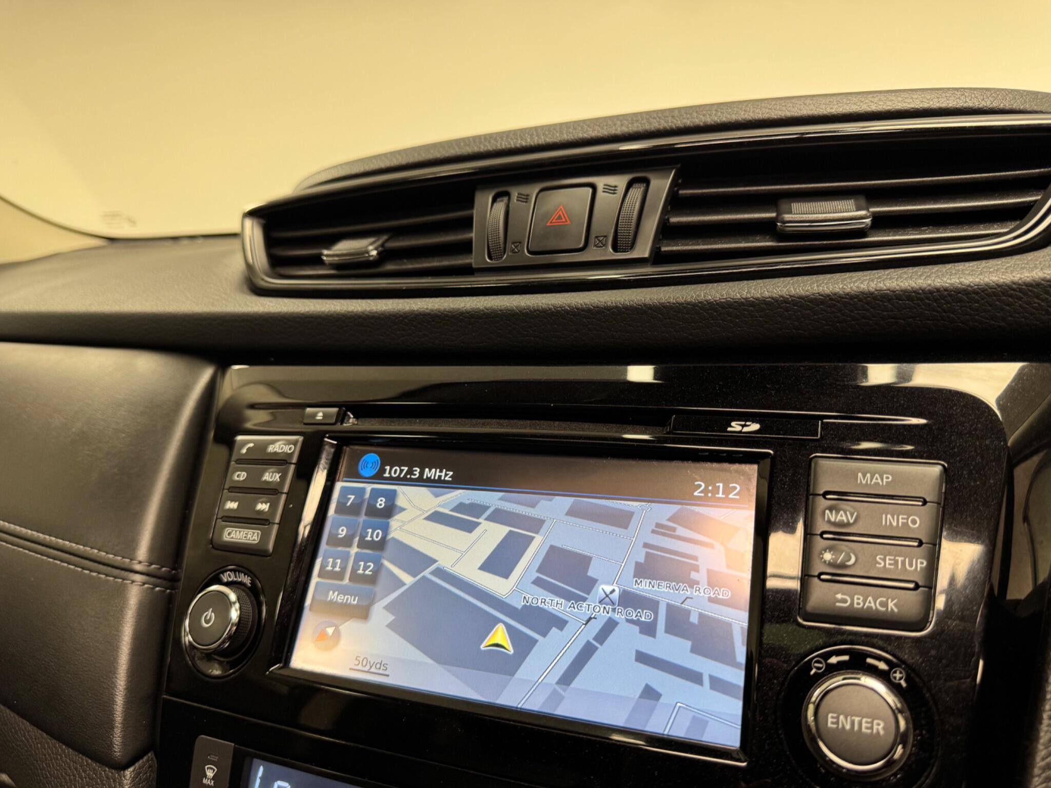 Nissan X-Trail view 14