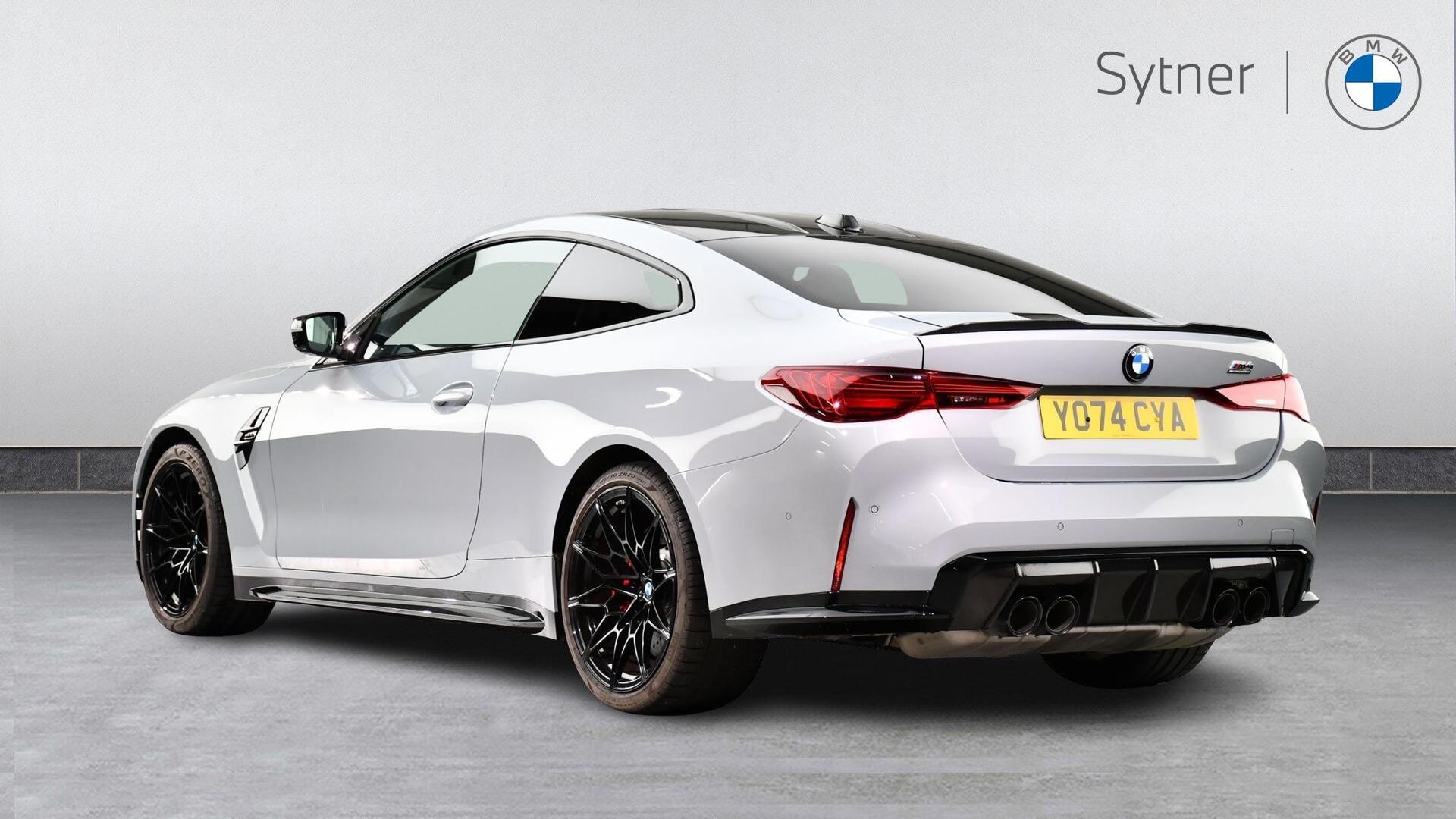 BMW M4 view 2