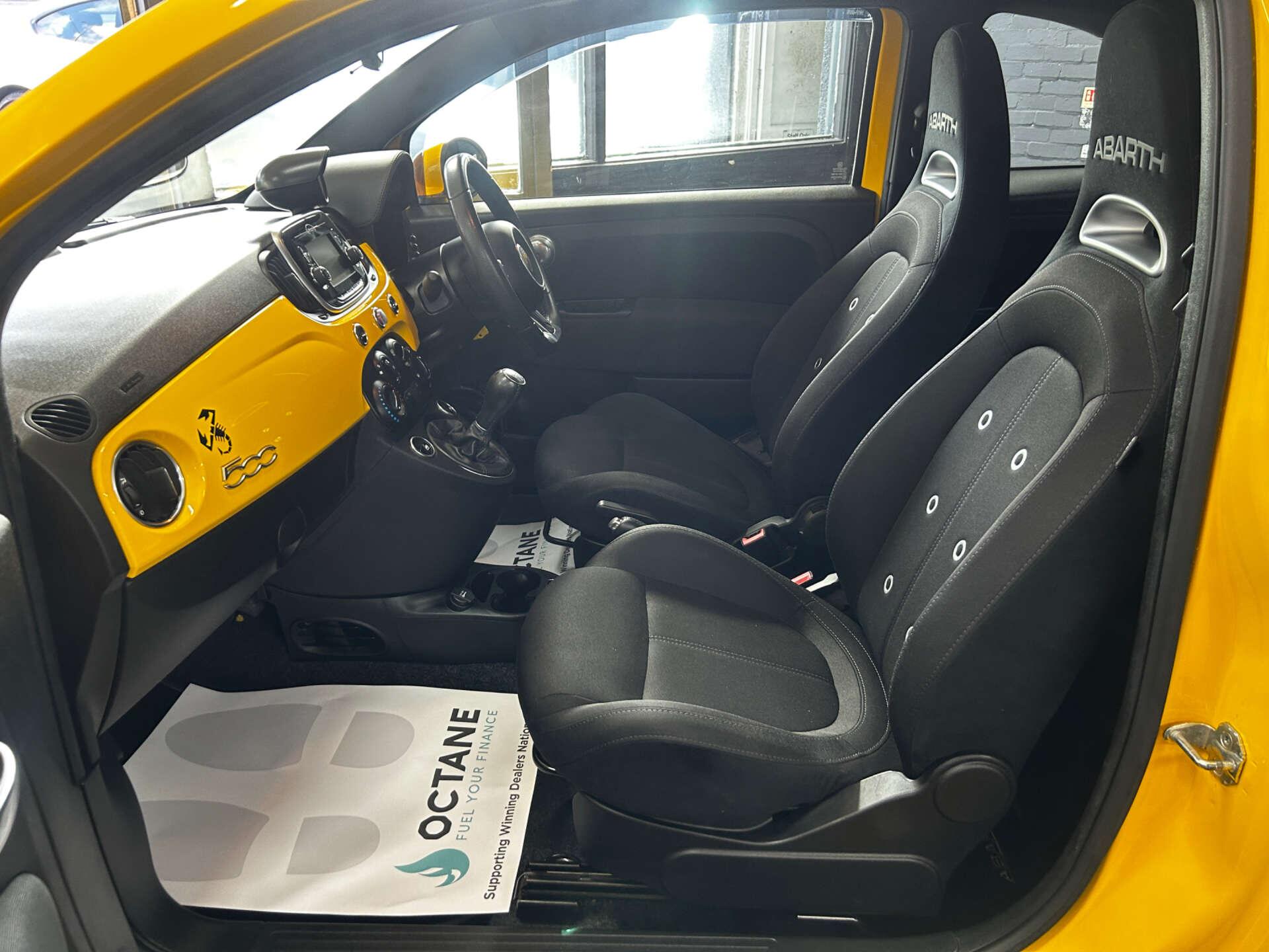 Abarth 595 view 41