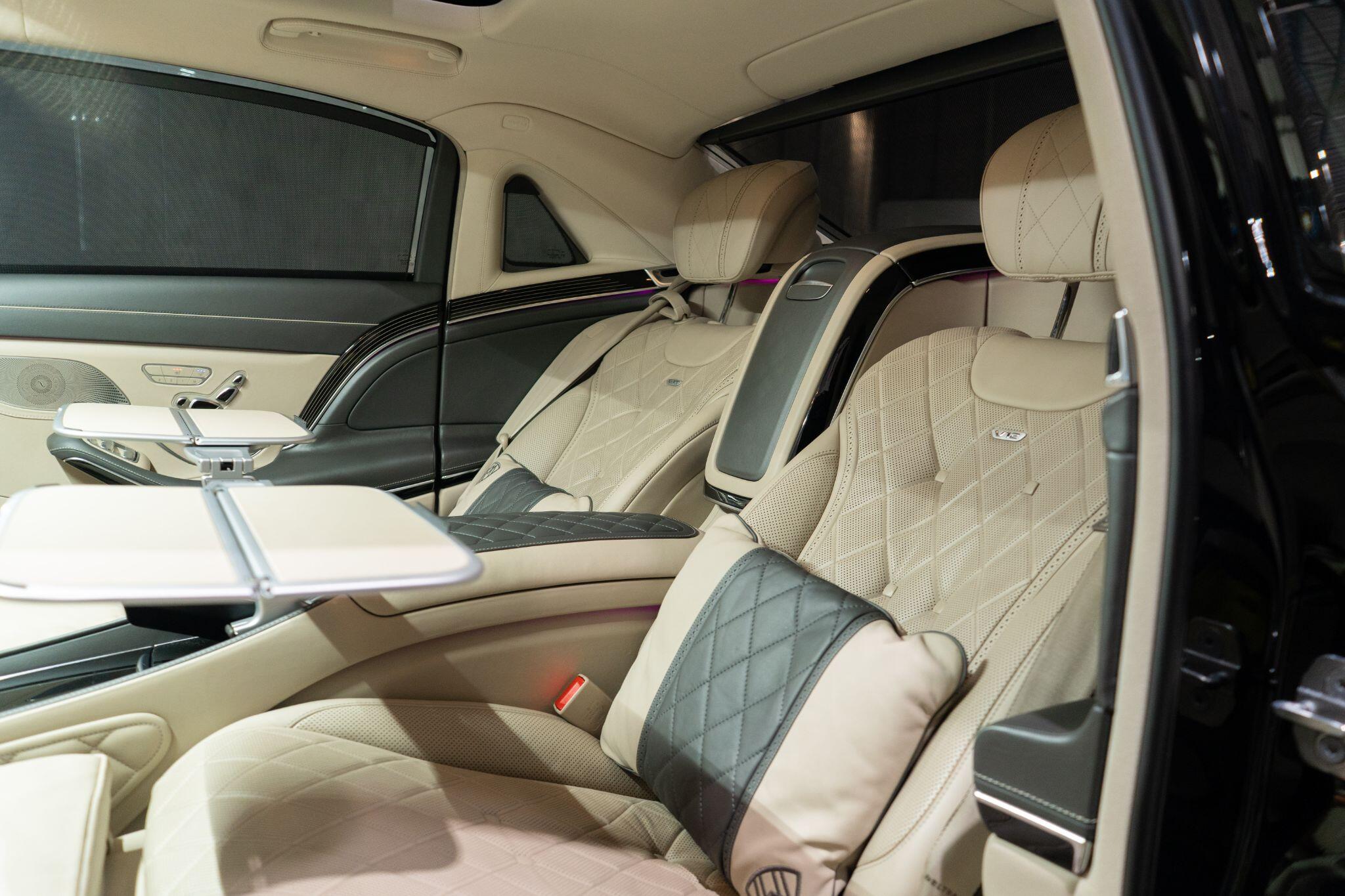 Mercedes-Benz S-Class view 2